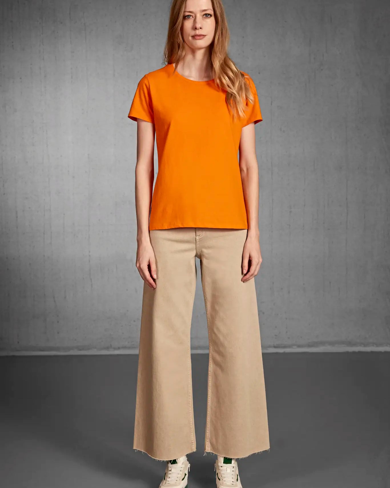 all-groups Women's T-Shirt E190