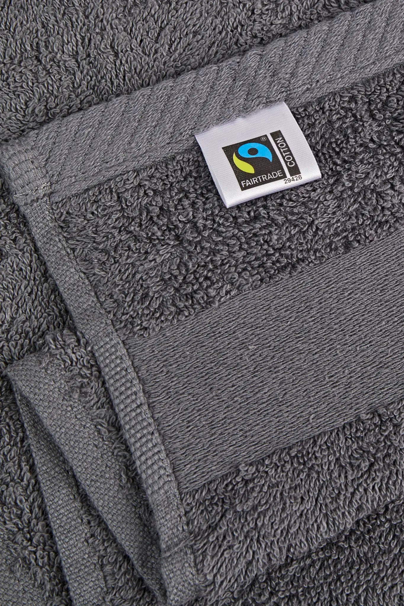 2e8fe34a5e763eb2f948d03bc1b7feb3