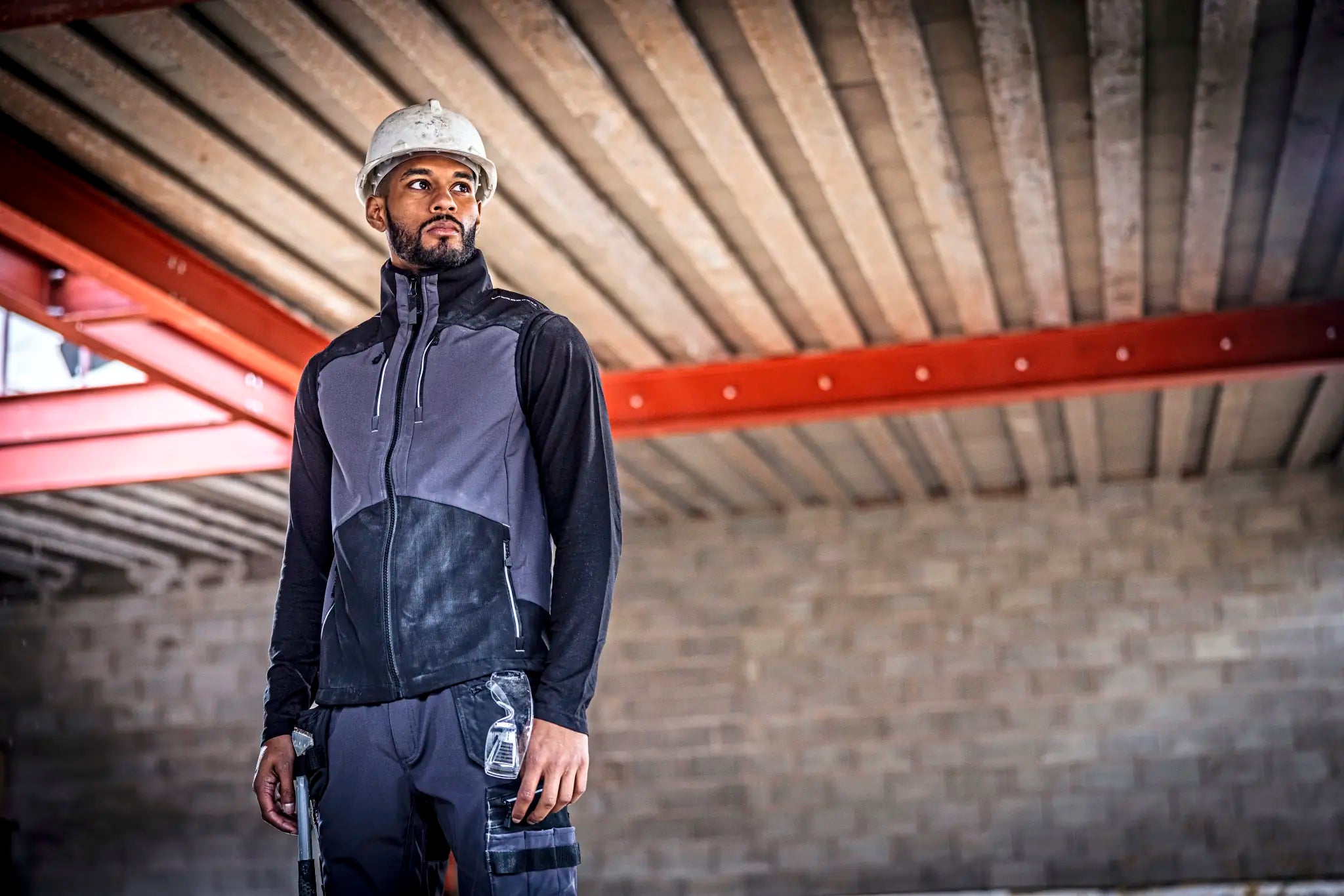 16b7a2f2429f6cea306254f729f93ad3