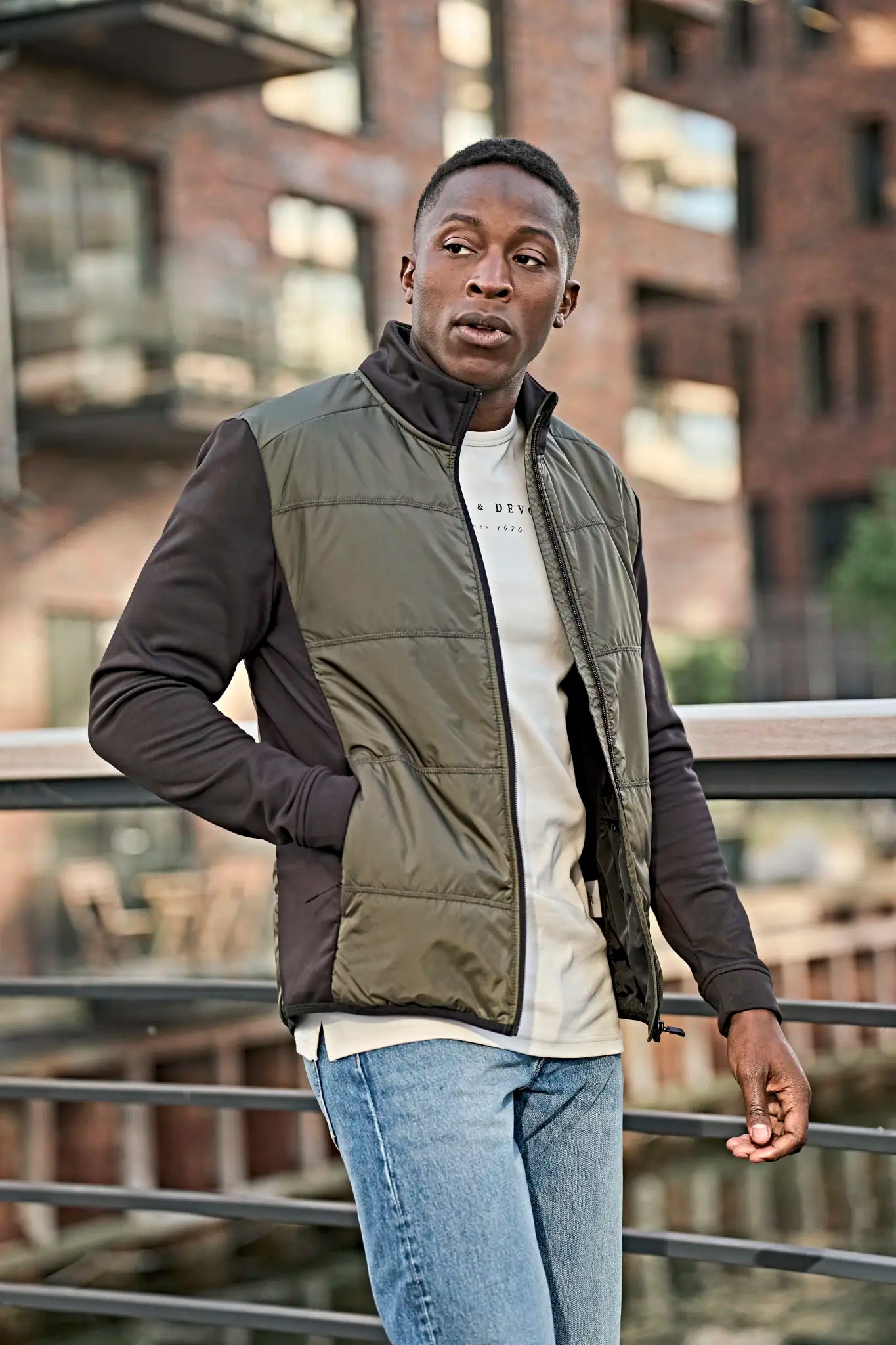 053a39a015d7e5e8c9eb03a106aae7a5